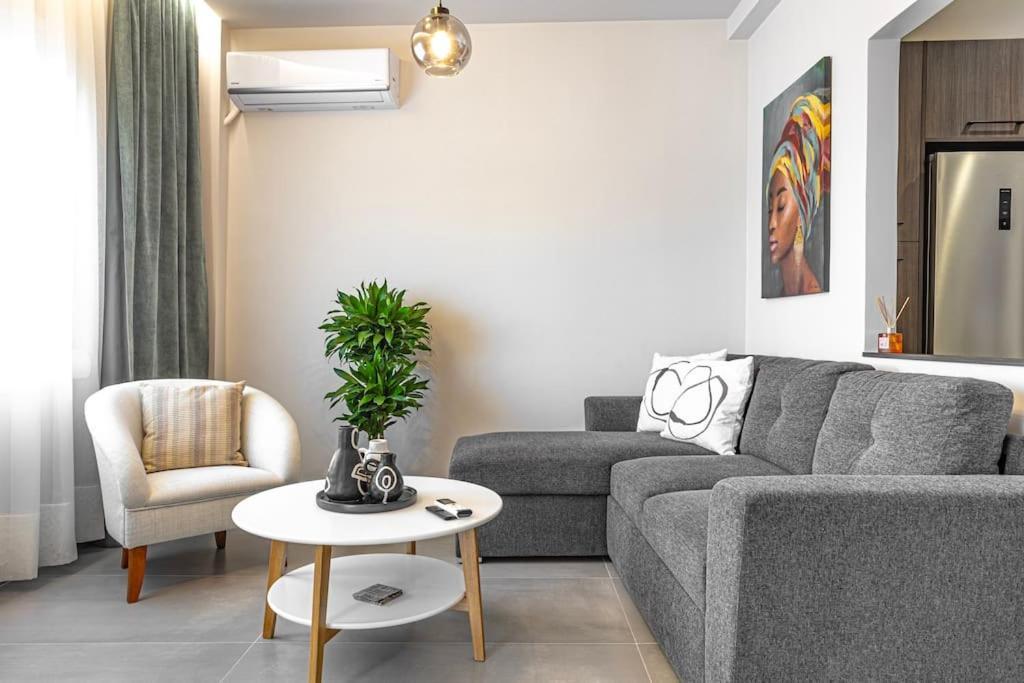 Luxury Apartment By The Sea- Euripus Strait Karababás 外观 照片