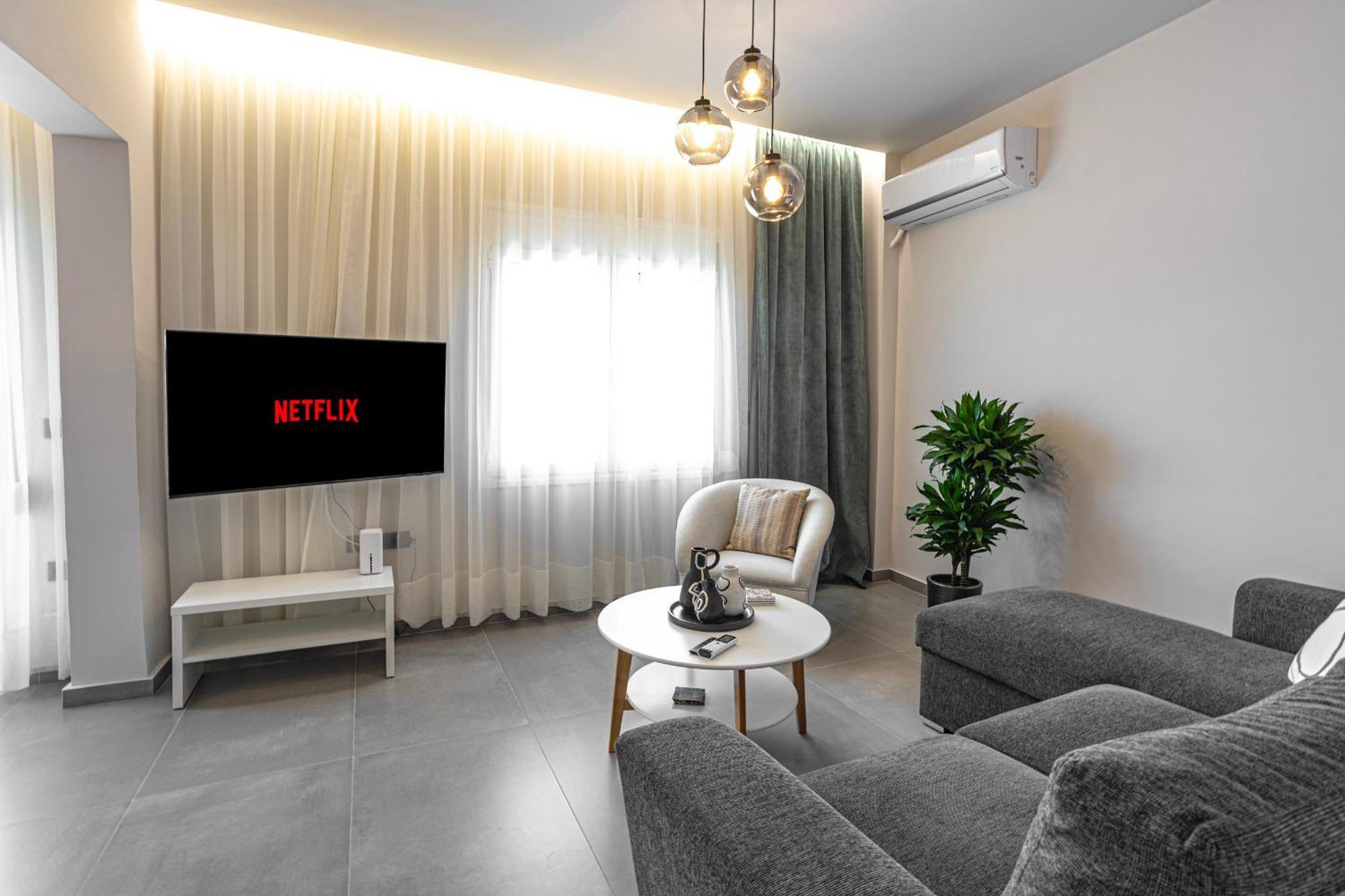 Luxury Apartment By The Sea- Euripus Strait Karababás 外观 照片